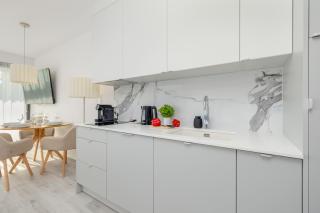Sea&Lake Studia z Parkingiem w Mielnie by Noclegi Renters - Mielno - 5
