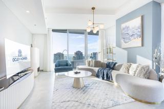 Central Lux Home with Stunning Views on 42nd Floor - Dubai - 4