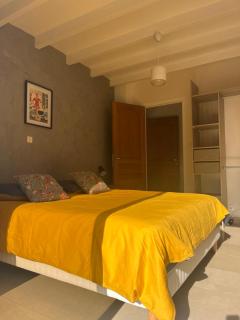 Chambre double avec salle de bain et toilettes séparés , Kitchenette partagée - La Rochelle - 3