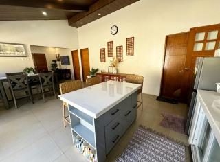 Bungalow House with Pool and Jacuzzi near Tagaytay City - 6