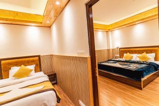 The Golden Retreat Hotel in Pelling - 5