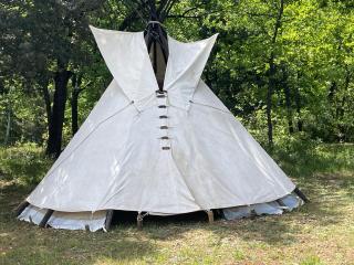 Le tipi Naskapi - Trans-en-Provence - 6