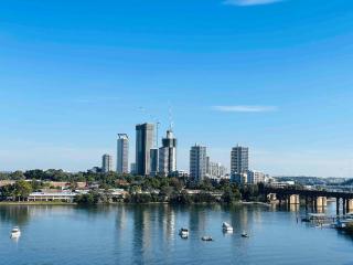 Stunning waterfront 3 bedroom condo with Pool, BBQ - Sídney - 8