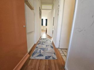 City Residence Steps from Kings Cross Station! - London - 2