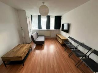 City Residence Steps from Kings Cross Station! - London - 3