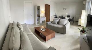 Bright & Stylish 2BR Apt with Premium Decor! - Atene - 9
