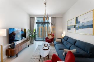 Burj Khalifa View, Pool, Parking, 1BR, Downtown Dubai, Modern Furnished - 4