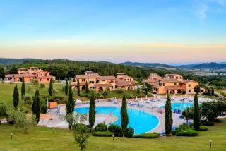 Residence with swimming pool immersed in the typical Tuscan countryside just 5 minutes from Massa Marittima - Podere Pian Mucini - 9