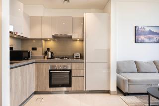 EaseMyTrip - Sobha Waves Luxury, 1BR Apt with Burj Khalifa View - 1
