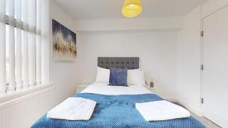 4Bed and 4Bath House near City Centre with Free WiFi - Sheffield - 4