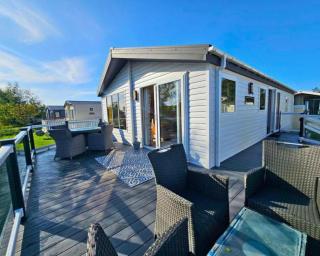 Meadows 50 - Southview Holiday Park Skegness - 3