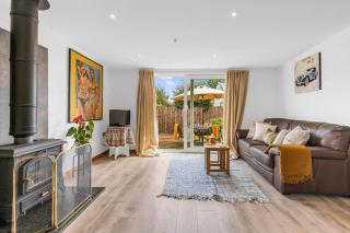 Premium Deal Sanctuary Log Fire Private Garden Sea Views Parking - Great Mongeham - 2