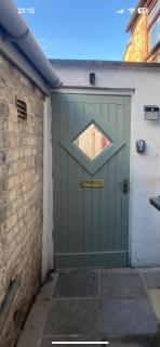 Mews Cottage - Warminster - 1