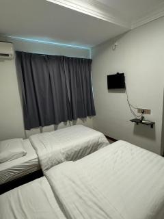 69 Hotel - Malacca - 9