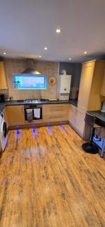Bewick House Large three bedroom Sleeps upto six - 6
