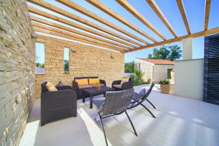 Villa with pool near, sandy beach, quiet area TRAVELER tourist agency Krk - ID 2215 - 6