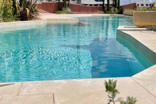 Piscina Chic con gran Terraza - 0