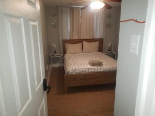 Serenity Inn by the Airport - Collingdale - 9