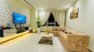 Luxurious One bed penta square with stunning view - 2
