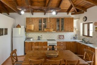Stone Wood House - Perivólia - 2