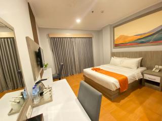 Front One HK Resort Simpang Lima - Jomblang - 3