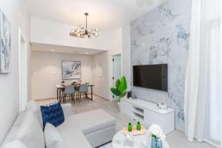 Classy 1BR Midtown Stay Near Miracle Garden by Vibel - Dubai - 8
