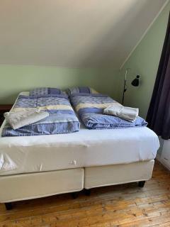 Nydelig småbruk med hus og fjøs og badstu - Gratangen - 2