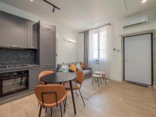 Youhosty - Modern Portello Apartment - Milan - 9