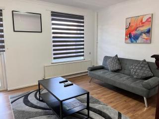 Hive stays close to Abbeywood free parking WIFi - Abbey Wood - 4