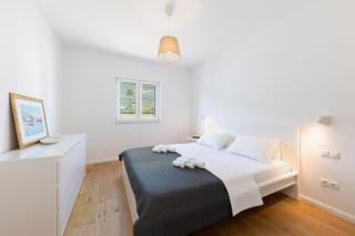 3 Bed Apt Sleeps 6 with Terrace & Flat-screen Tv - 6