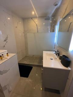Newly renovated spacious apartment in Montorgeuil area - París - 4