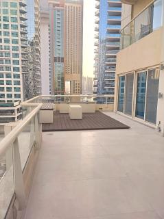 Upgraded 2 bedroom at Dubai Marina - 3