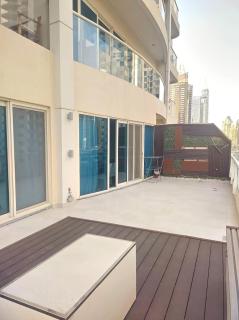 Upgraded 2 bedroom at Dubai Marina - 2