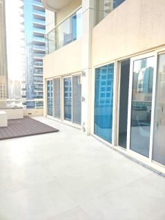 Upgraded 2 bedroom at Dubai Marina - 1
