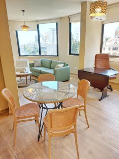 Rita's Sunlit Corner Apt - Near ABC Mall - Al Ashrafīyah - 9