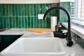 2-Bed Home by JMT Stays l Swansea Short Lets & Serviced Stays l Free Wi-Fi l Free Parkling - Gowerton - 4