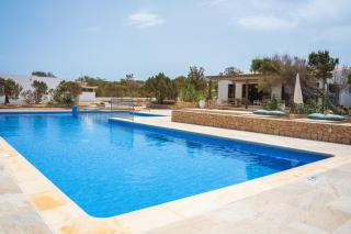 Apartamentos Punta Rasa - Cala Saona - 2