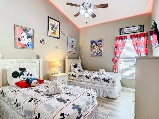 Prime Location 4br Getaway W Theme & Game Room - Orlando - 6