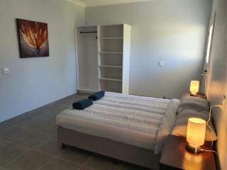 Rosewood Fully Furnished Home - - 5