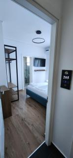 Hotel LBC - Sarandë - 0