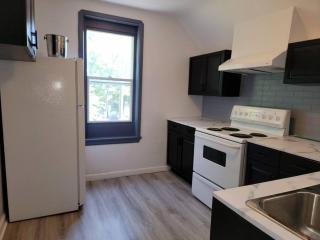 Affordable Downtown Accomodations - 3