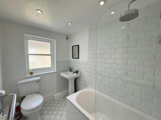 Stunningly Vibrant 1BD Flat Lower Clapton - London - 7