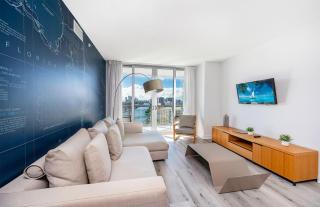 2 Bed 2 Bath With Amazing Bay View And Luxury Pool - Hallandale Beach - 0
