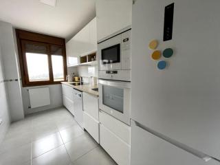 Tu hogar con vistas al mar y parking en Gijón - La Calzada - 5