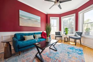 Wrigley 2BR, 1BA with Free Parking - Chicago - 7