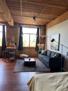 Cozy West End Studio - Toronto - 8
