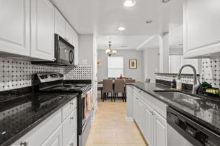 Parkside Alexandria Townhome - 3br free parking - 4