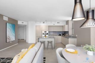 Beautiful apartment with Amazing Pool Balcony - 7