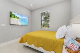 Wine, Dine, and Rewind Hot Tub Casita in Bonita - Bonita Springs - 8