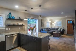 Bluebird Day - Deschutes Bungalow - Bend - 7